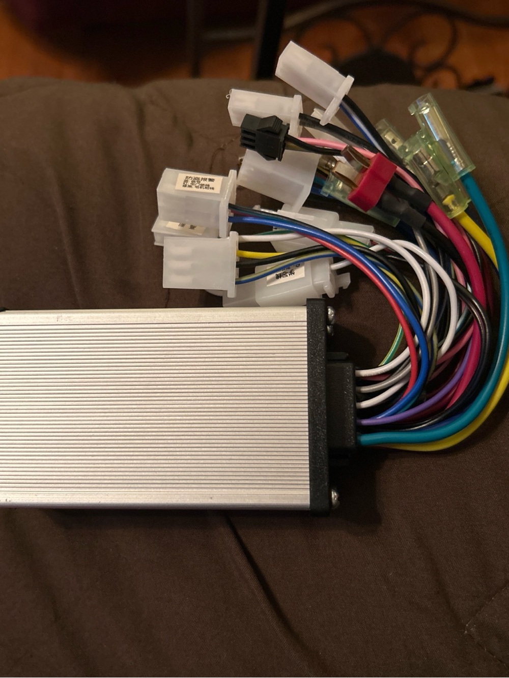 Huawei Motor Controller Unit with Multi-Color Wiring - Picture 2 of 6